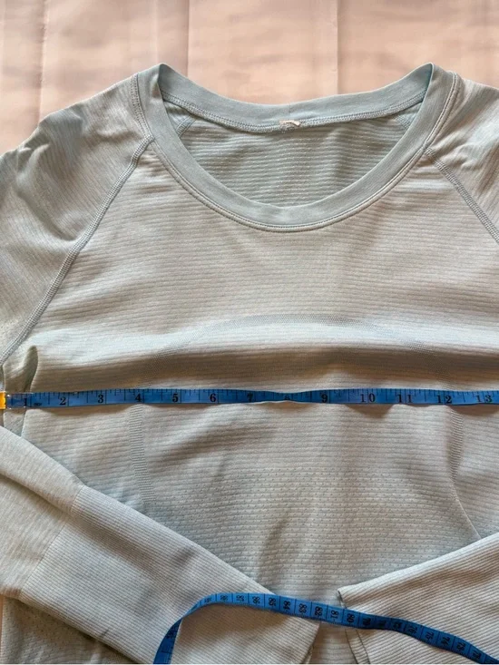lululemon athletica Swiftly Tech 2.0 Race Length Long Sleeve Size 8 Blue Chill - Picture 11 of 13